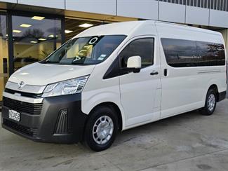 2022 Toyota Hiace - Thumbnail