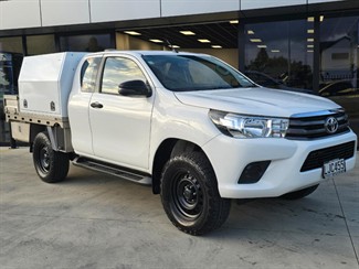 2018 Toyota Hilux - Thumbnail
