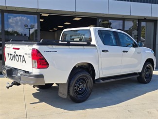 2019 Toyota Hilux - Thumbnail