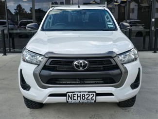 2020 Toyota Hilux - Thumbnail