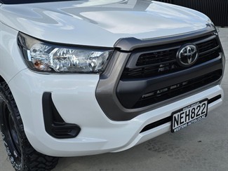 2020 Toyota Hilux - Thumbnail