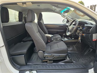 2018 Toyota Hilux - Thumbnail