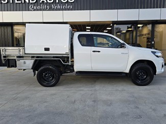 2018 Toyota Hilux - Thumbnail