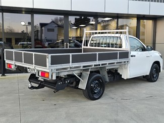 2017 Toyota Hilux - Thumbnail