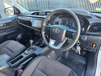 2018 Toyota Hilux - Thumbnail