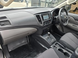 2018 Mitsubishi Triton - Thumbnail