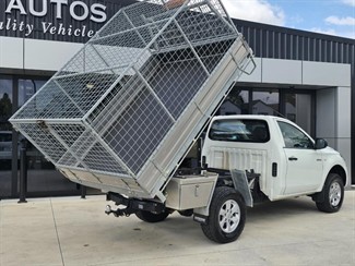 2018 Mitsubishi Triton - Thumbnail