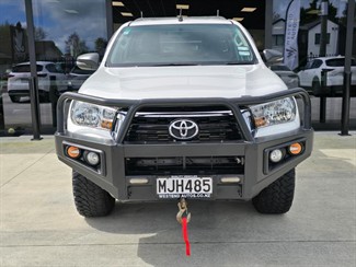 2019 Toyota Hilux - Thumbnail