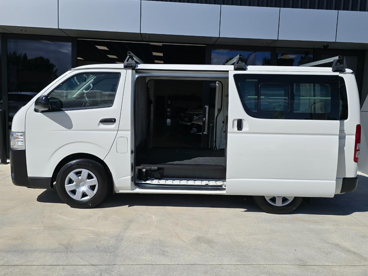 2015 Toyota Hiace