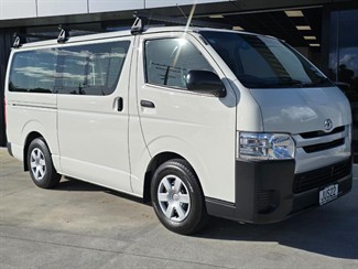 2016 Toyota Hiace - Thumbnail