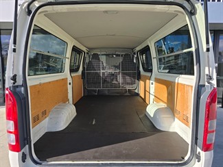 2016 Toyota Hiace - Thumbnail