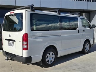 2016 Toyota Hiace - Thumbnail