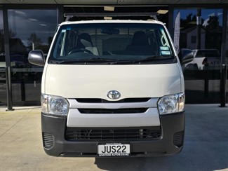 2016 Toyota Hiace - Thumbnail