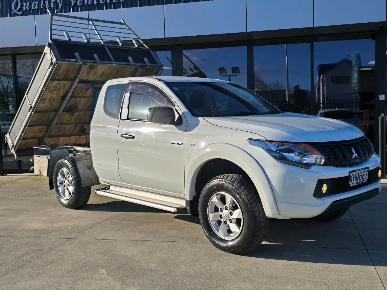 2017 Mitsubishi Triton