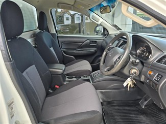 2019 Mitsubishi Triton - Thumbnail