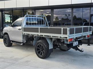 2022 Toyota Hilux - Thumbnail