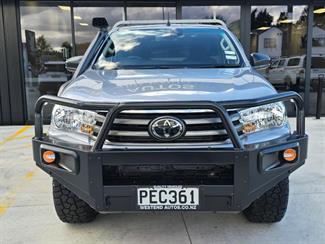 2022 Toyota Hilux - Thumbnail
