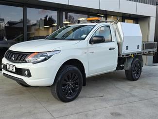 2018 Mitsubishi Triton - Thumbnail