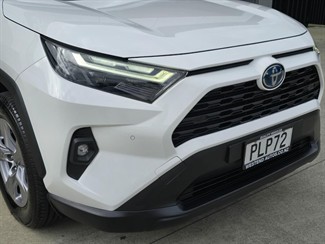 2022 Toyota Rav4 - Thumbnail
