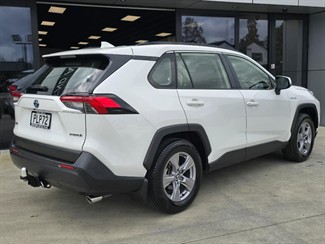 2022 Toyota Rav4 - Thumbnail