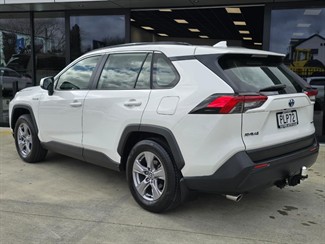 2022 Toyota Rav4 - Thumbnail