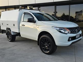 2018 Mitsubishi Triton - Thumbnail