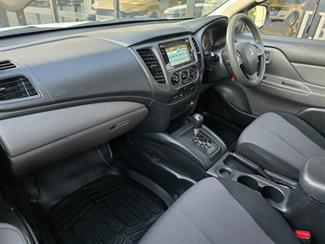 2018 Mitsubishi Triton - Thumbnail