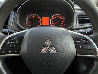 2018 Mitsubishi Triton - Thumbnail