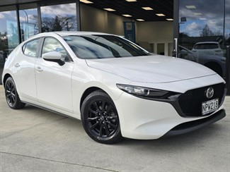 2021 Mazda 3 - Thumbnail