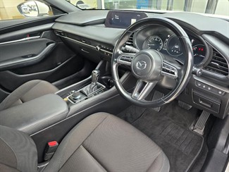 2021 Mazda 3 - Thumbnail