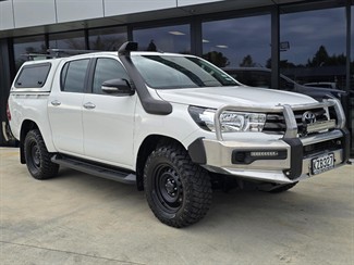 2017 Toyota Hilux - Thumbnail