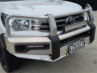 2017 Toyota Hilux - Thumbnail
