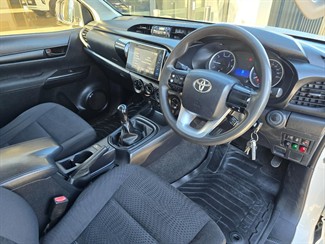 2016 Toyota Hilux - Thumbnail