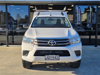 2016 Toyota Hilux - Thumbnail