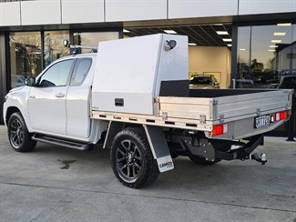 2024 Toyota Hilux - Thumbnail