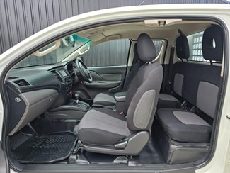 2017 Mitsubishi Triton - Thumbnail