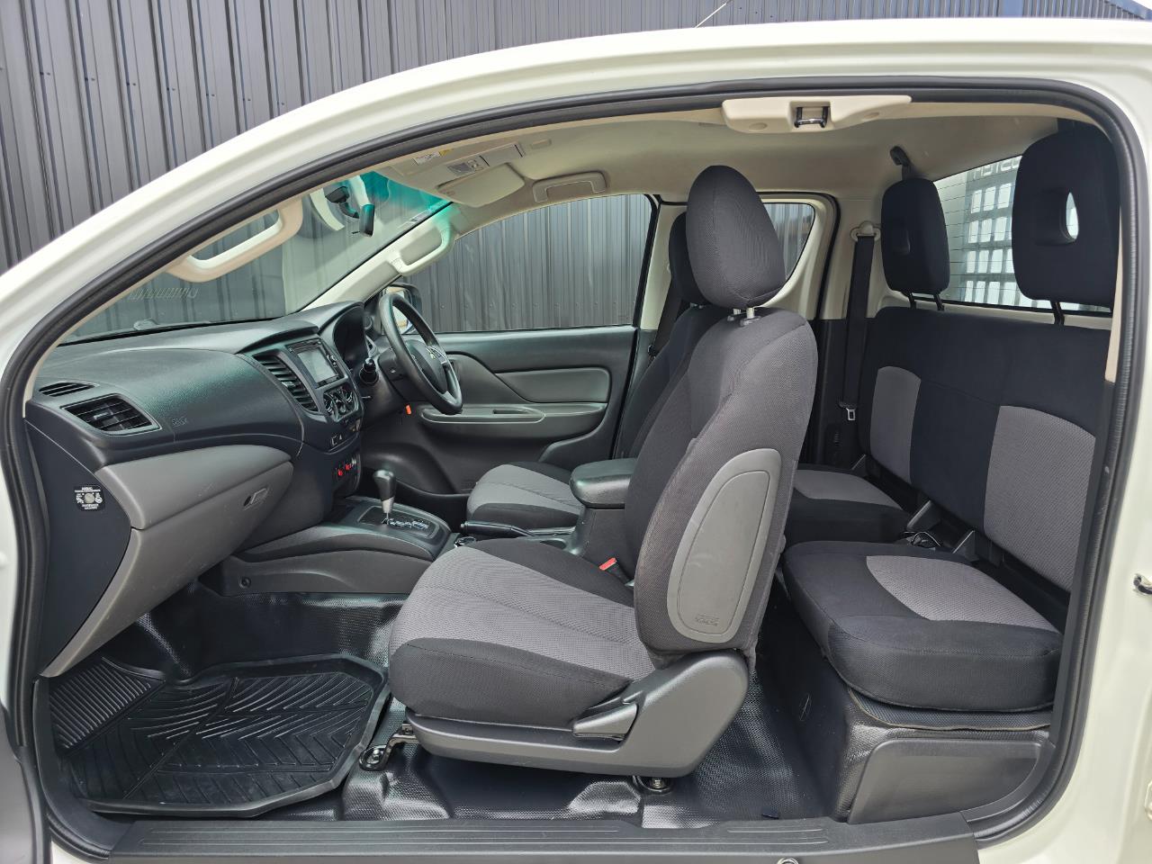 2017 Mitsubishi Triton