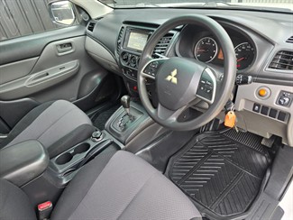 2017 Mitsubishi Triton - Thumbnail