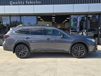 2023 Subaru Outback - Thumbnail
