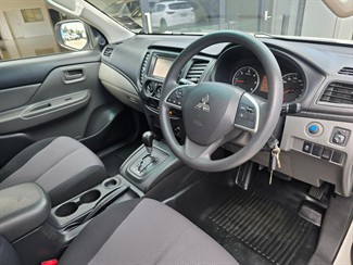2018 Mitsubishi Triton - Thumbnail