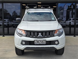 2018 Mitsubishi Triton - Thumbnail