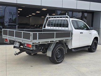 2019 Toyota Hilux - Thumbnail