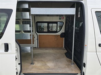 2016 Toyota Hiace - Thumbnail