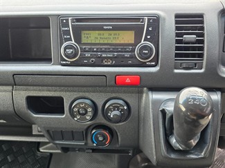 2016 Toyota Hiace - Thumbnail