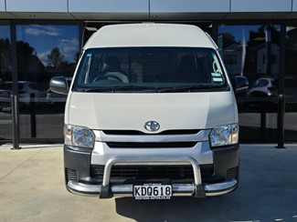 2016 Toyota Hiace - Thumbnail