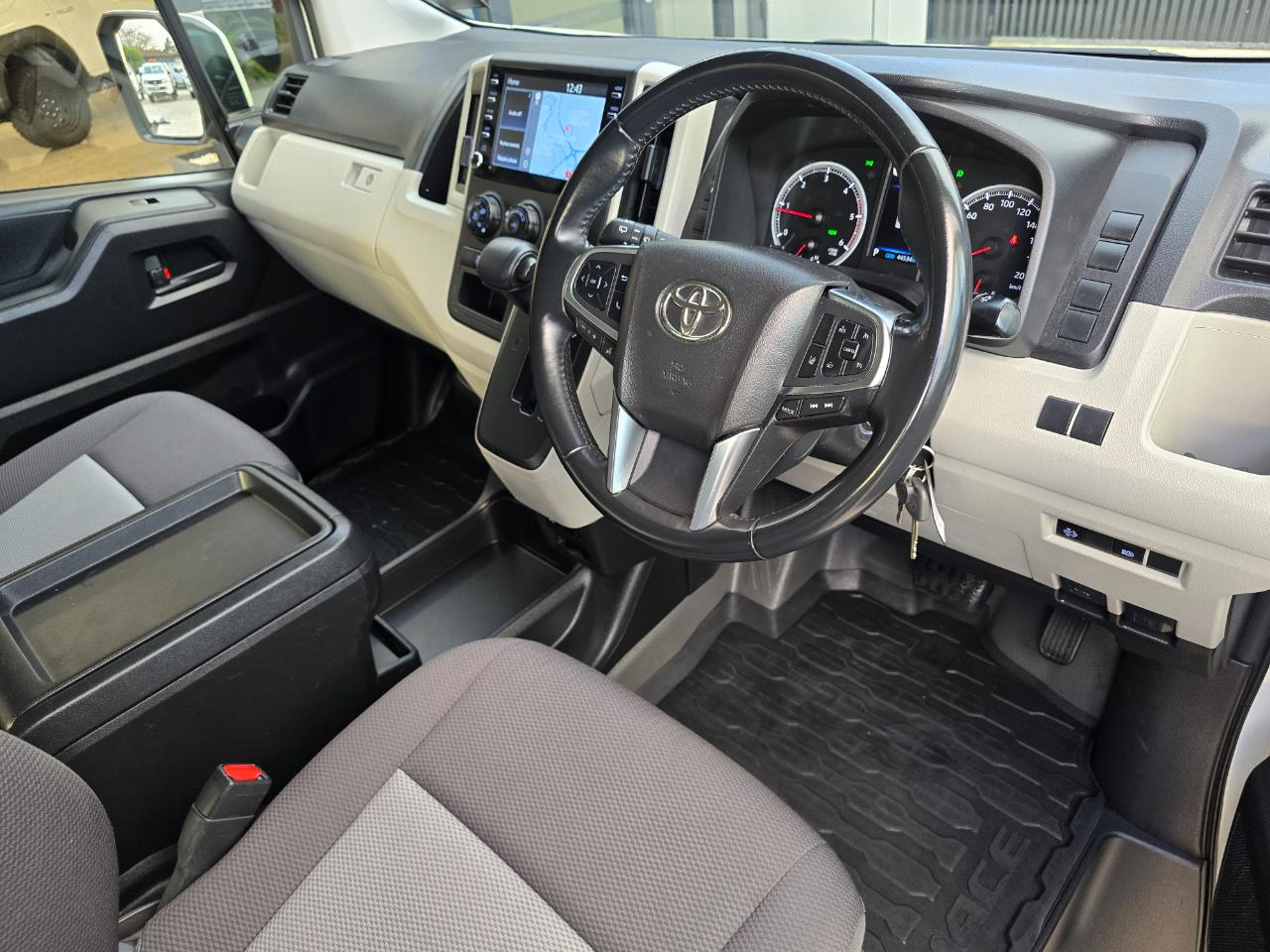 2022 Toyota Hiace