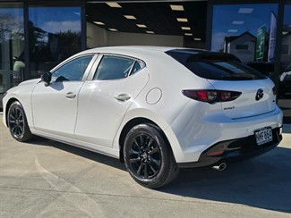 2021 Mazda 3 - Thumbnail
