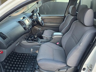 2015 Toyota Hilux - Thumbnail