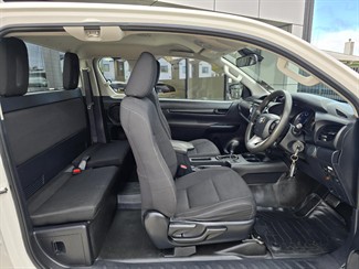 2019 Toyota Hilux - Thumbnail