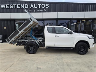 2019 Toyota Hilux - Thumbnail